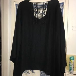 FLOWY BLOUSE 🖤